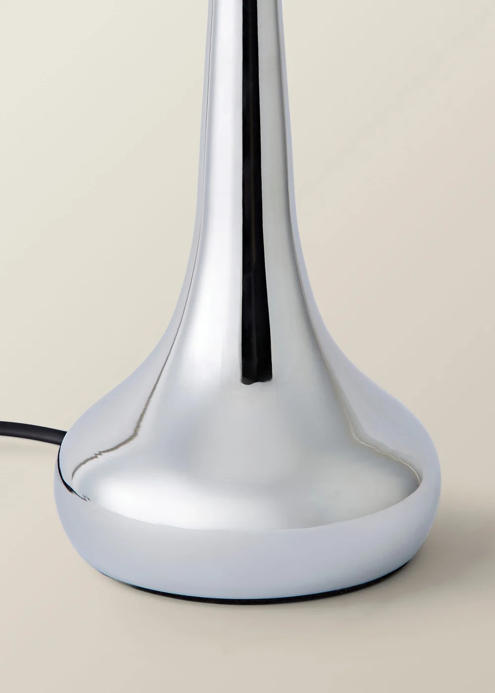 ValueLights Pair Of Chrome Teardrop Table Lamps Black Shades (33cm x 16cm x 16cm) - One Size Image 5