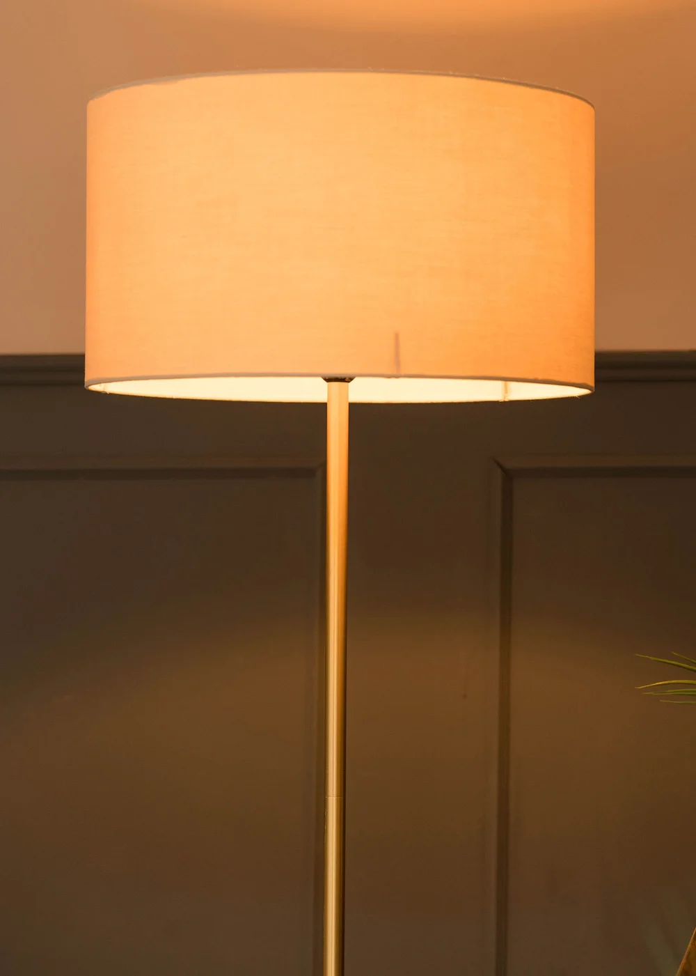 ValueLights Tavel Brushed Gold Floor Lamp Cream Shade (132.5cm x 14cm x 35cm) - One Size Image 5