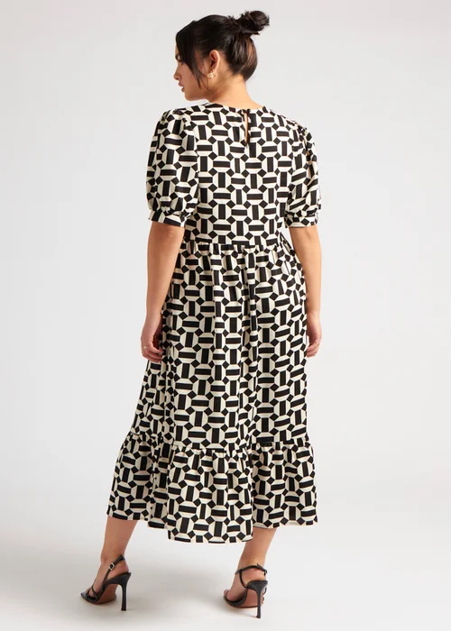 Urban Bliss Black Geometric Smock Dress - 8 Image 4