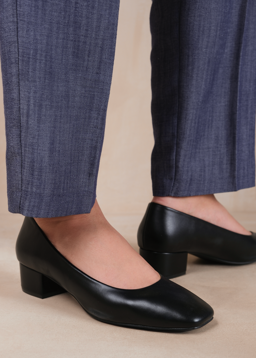 Where's That From Seattle Black Pu Wide-Fit Square Toe Heels - Size 4 Image 1