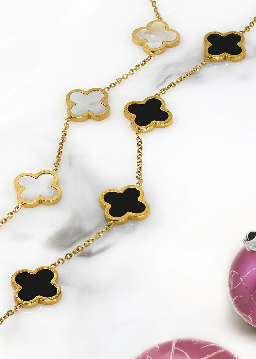 Say It With Gold & Black Luck Chain Bracelet - One Size Image 2