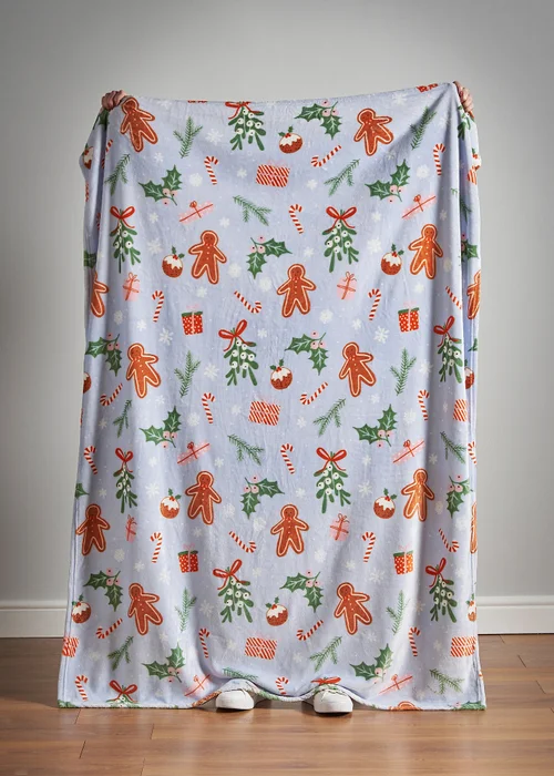 Catherine Lansfield Christmas Gingerbread Cosy Fleece Blanket Throw (130x170cm) - One Size Image 3