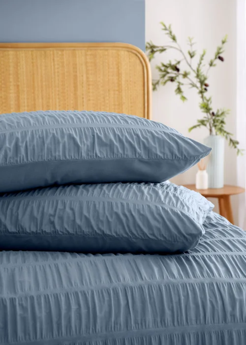 Catherine Lansfield Seersucker Duvet Cover Set Blue - Single Image 4