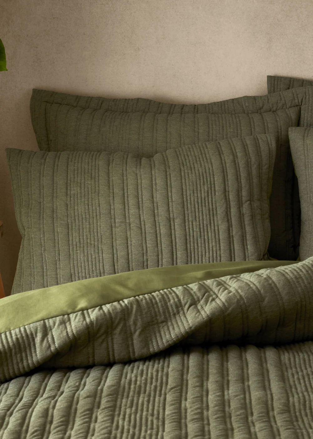 Pineapple Elephant Tamba Jersey Stripe Quilted Duvet Cover Set - Single Image 2