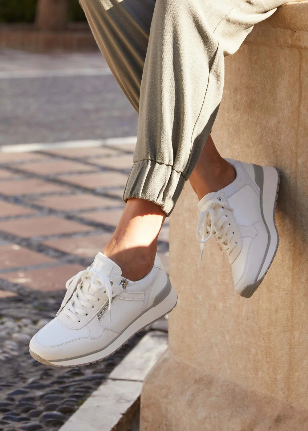 Linzi Euston White Trainer - Size 4 Image 1