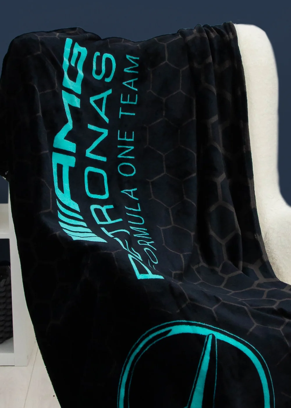 Mercedes Stealth Luxury Formula 1 Fleece Throw (100x 150cm) - One Size Image 2