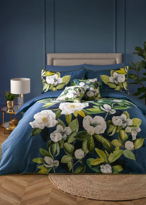 Soiree Alaya Blue Velvet Filled Cushion (43cm x 43cm) - 43W X 43D Image 3