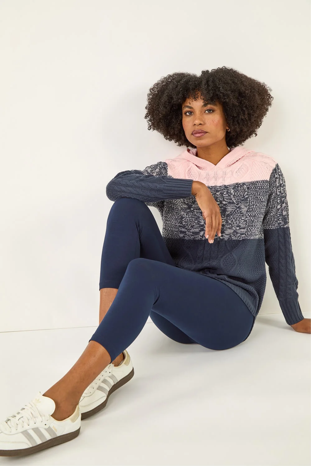 Roman Navy Elastic Waist Stretch Cropped Leggings - 20 Image 1