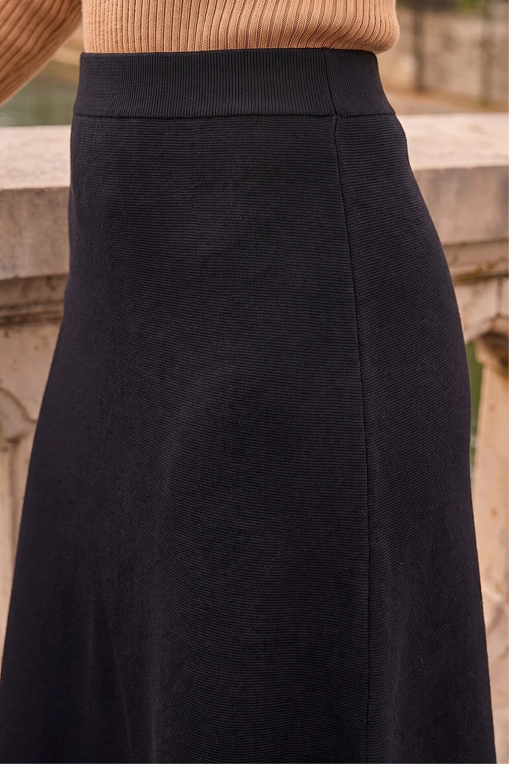 Roman Black Plain Elastic Waist Knitted A Line Midi Skirt - 12 Image 4