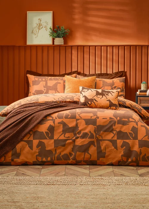 furn. Tan Herve Reversible Duvet Cover Set - Single Image 1