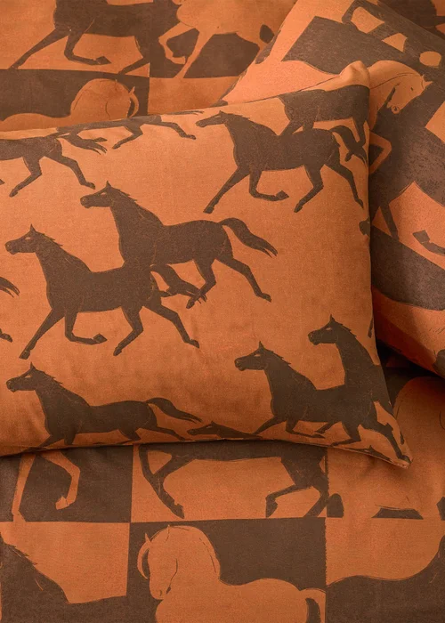 furn. Tan Herve Reversible Duvet Cover Set - Single Image 3