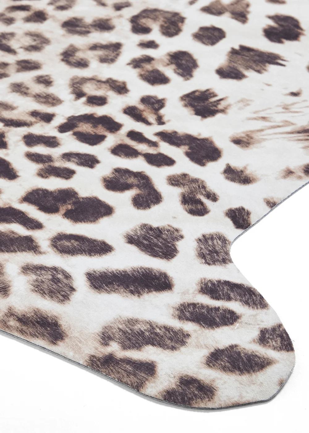 Think Rugs Faux Leopard Print Beige Animal Print Rug - 130 x 155 Image 4