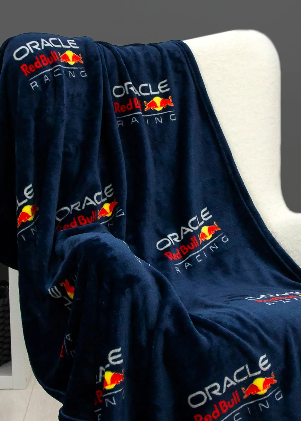 Red Bull Mixed Luxury Formula 1 Fleece - 100 x 150 Image 2