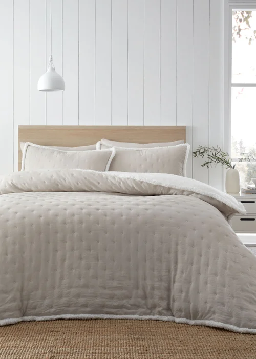 Catherine Lansfield Nori Cream Pinsonic Faux-Shearling Duvet Cover Set - Single Image 1