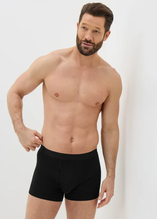 3 Pack Plain Black Keyhole Boxers - Extra small Image 2