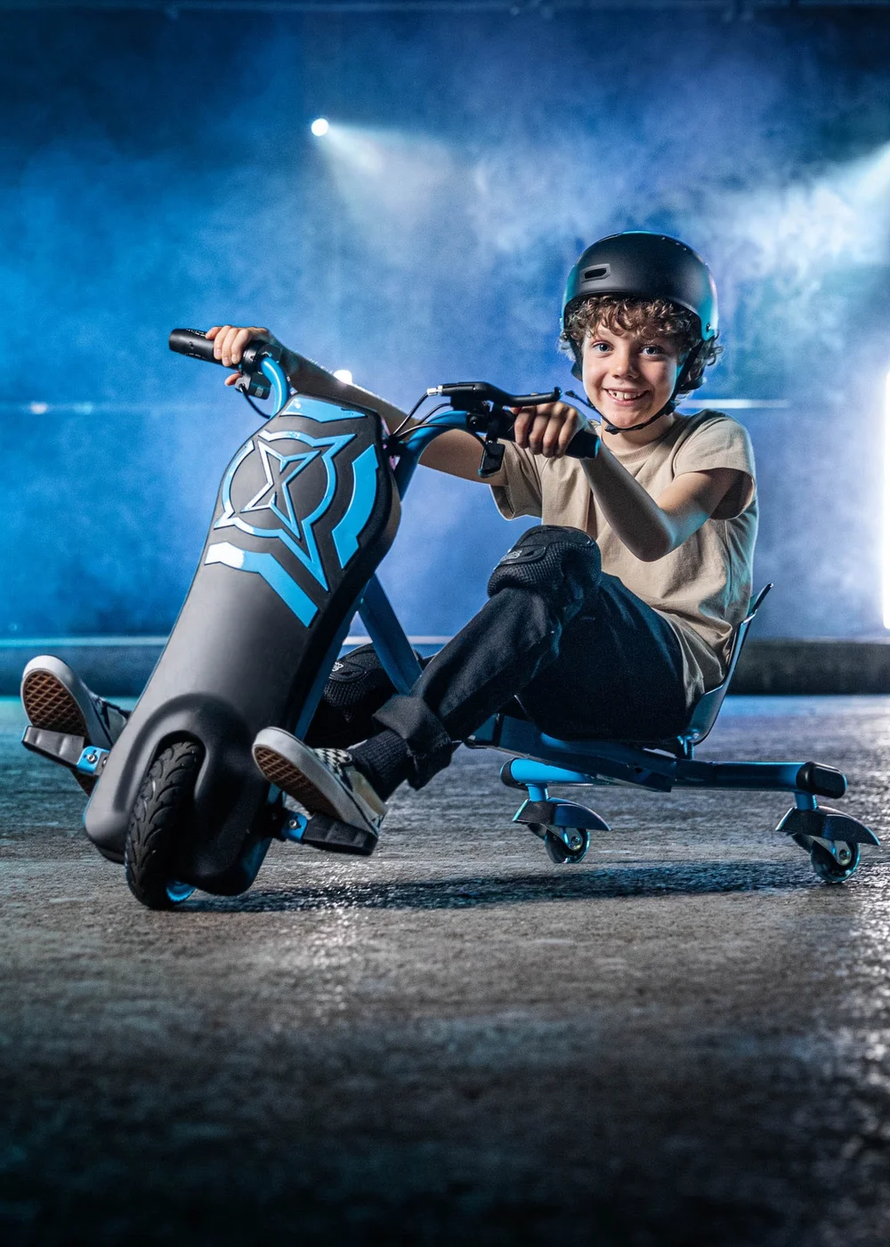 Xootz Black/Blue Cyclone Drift Trike (24V Lithium) - One Size Image 2