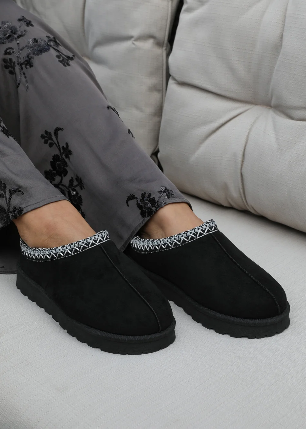 Where's That From Pine Black Faux-Suede Fur Lining Slipper Boots - Size 3 Image 1