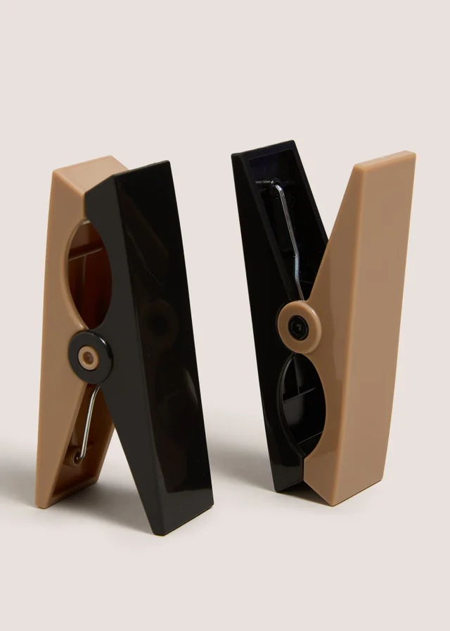 Monochrome Beach Towel Clips