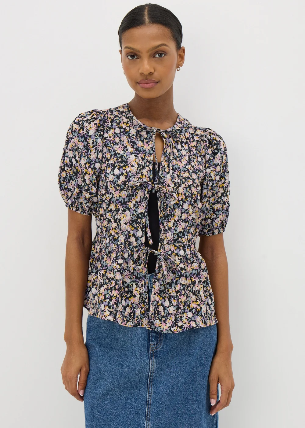 Black Tie Front Peplum Floral Blouse - Size 8 Image 1