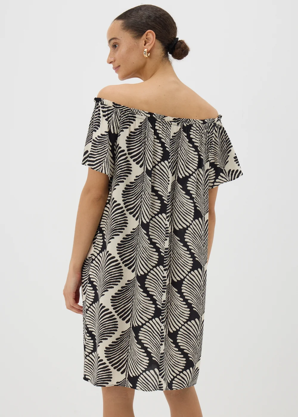 Black Monochrome Shell Bardot Mini Dress - Size 28 Image 2