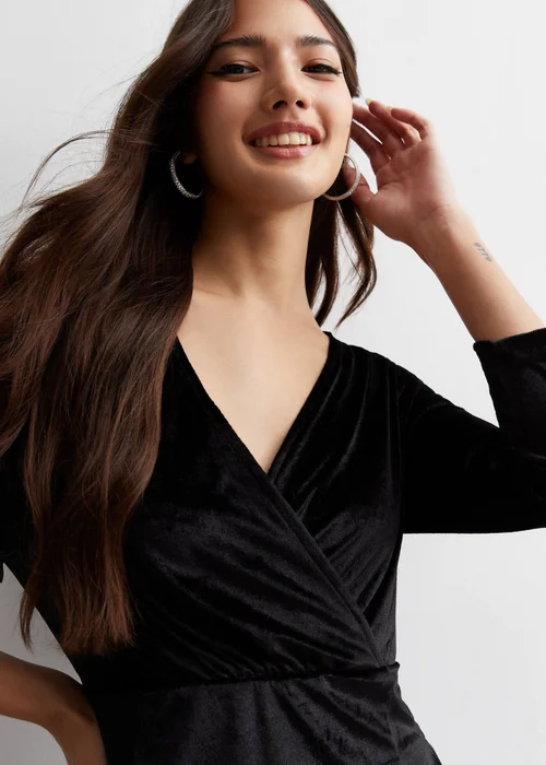 Gini London Black Velvet Wrap Top Skater Midi Dress - 10 Image 3