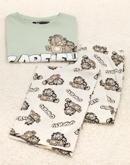 Garfield Green Short Sleeve Long Leg Pyjama Set - Large Image 3
