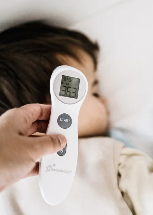 Dreambaby White Non-Contact Fever Alert Infrared Thermometer - No Size Image 2