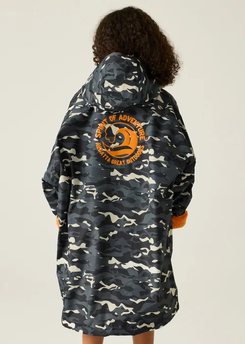 Regatta Black Camo Persimmon Junior Waterproof Robe with Hydrafort Technology (3-13 Years) - Age 9-13 Years Image 2