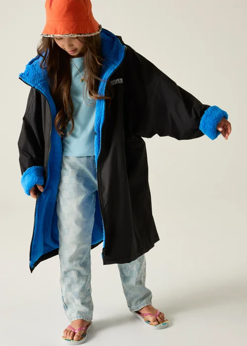 Regatta Black Oxford Blue Kids Junior Waterproof Hydrofort Robe - 5-9 yrs Image 2