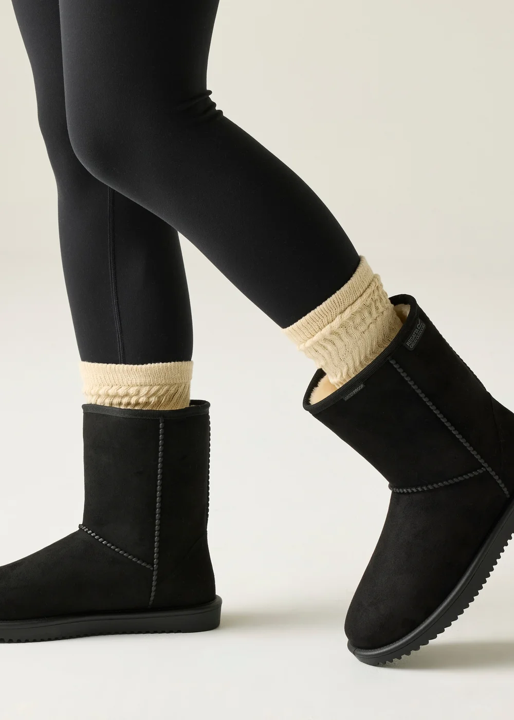 Regatta Black Risely Waterproof Boots - Size 7 Image 1