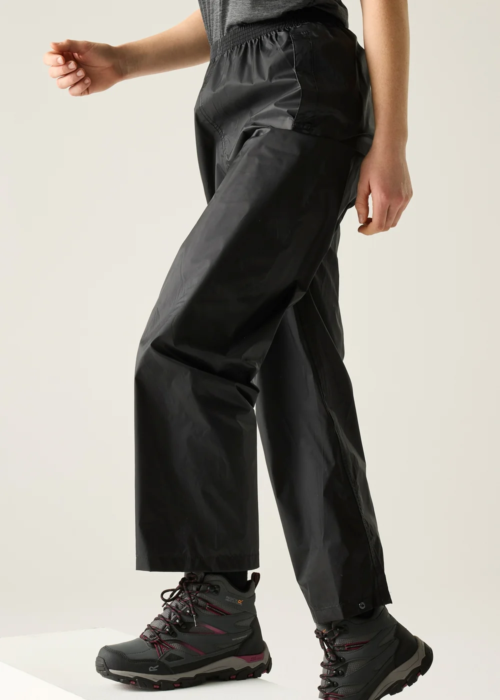 Regatta Black Pack It Waterproof Breathable Isolite Over Trousers - L Image 1