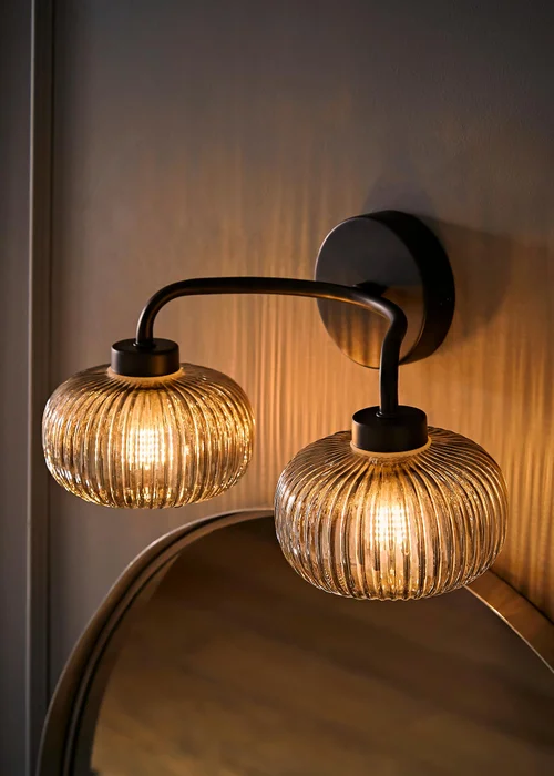 ValueLights Amaia Polished Black Wall Light with Clear Globe Shade - One Size Image 3