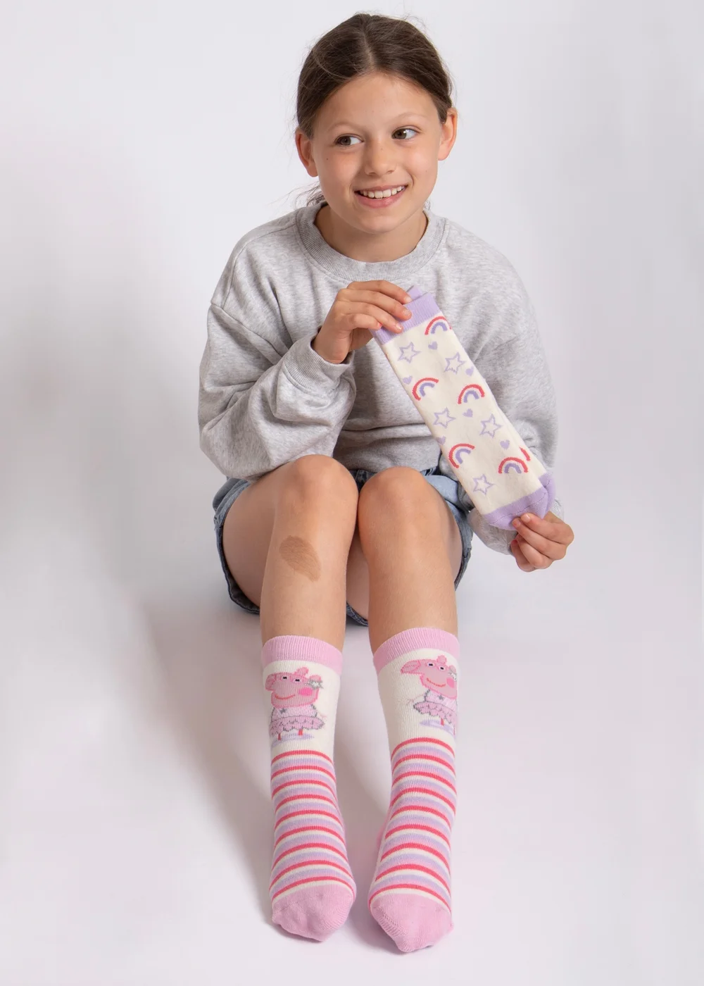 Totes Peppa Pig Childrens Novelty Original Slipper Sock (Twin Pack) - Age 12 - 24 Months Image 2
