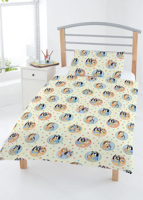 Bluey Cream Duvet Set - Junior Image 3