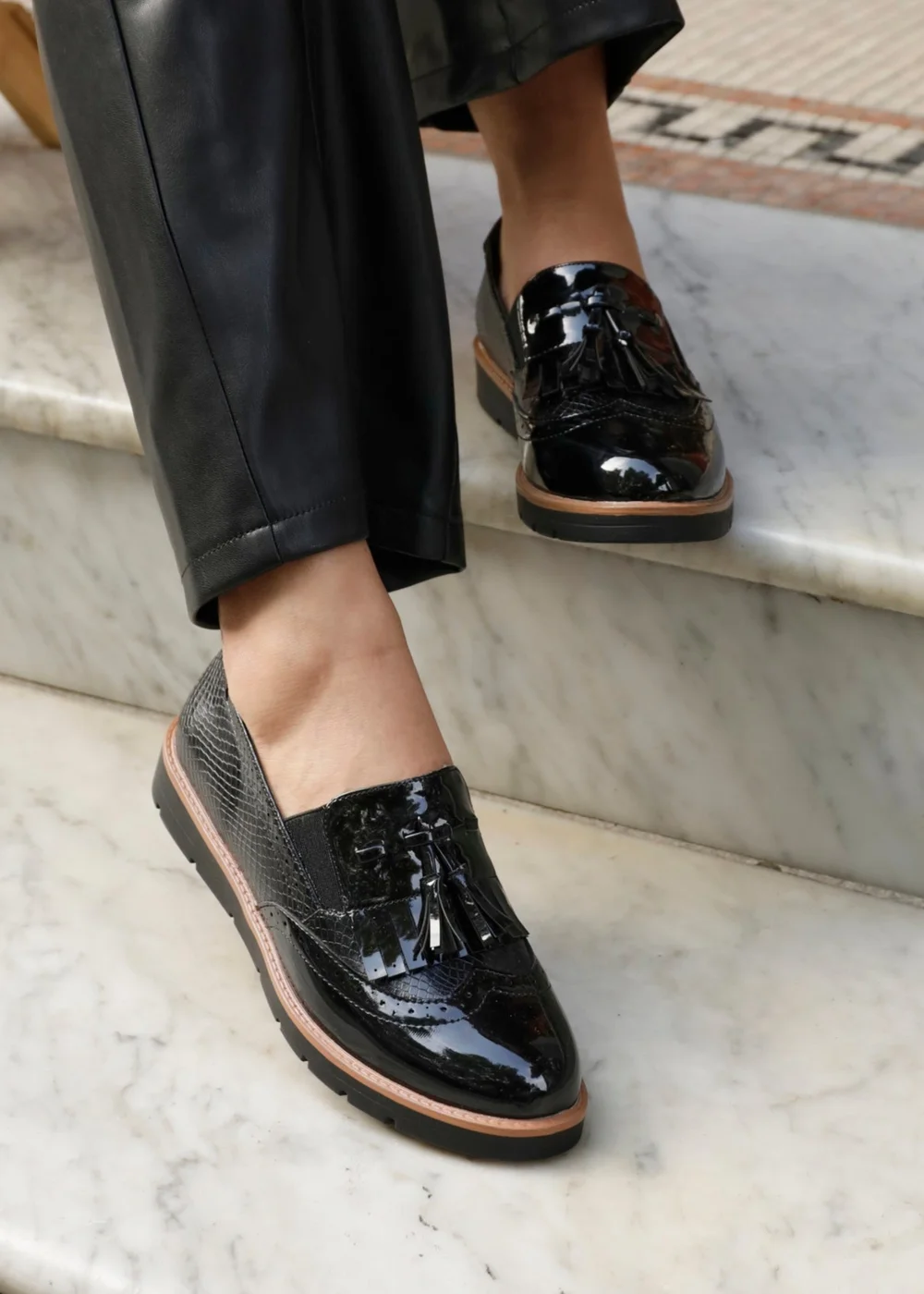 Linzi Bowen Black Patent & Lizard Faux Leather Loafer - Size 4 Image 1