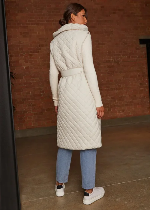 Chi Chi London Cream Diamond Quilted Longline Belted Gilet - 14 Image 3