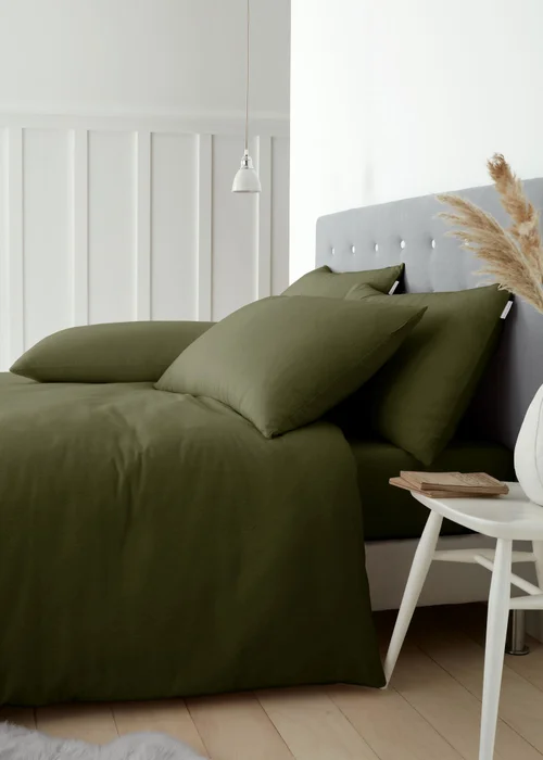 Catherine Lansfield Green Brushed Cotton Duvet Set - Single Image 1