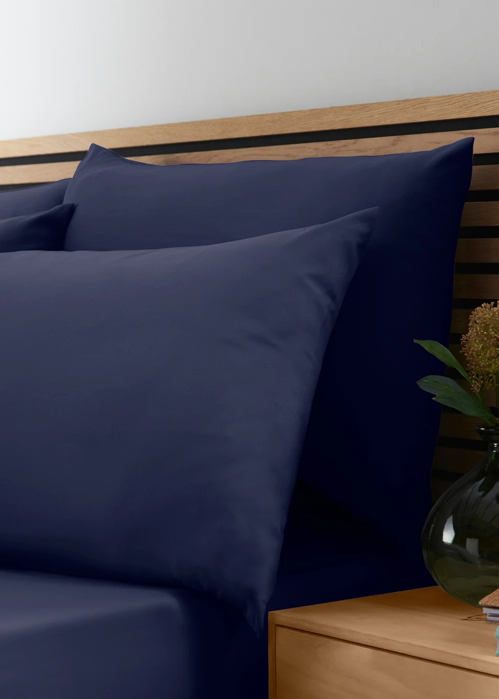 Catherine Lansfield Navy So Soft Non-Iron Duvet Cover Set - Double Image 2