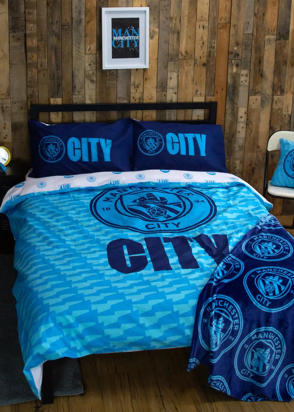 Manchester City FC Reversible Duvet Cover Set - Single Image 1