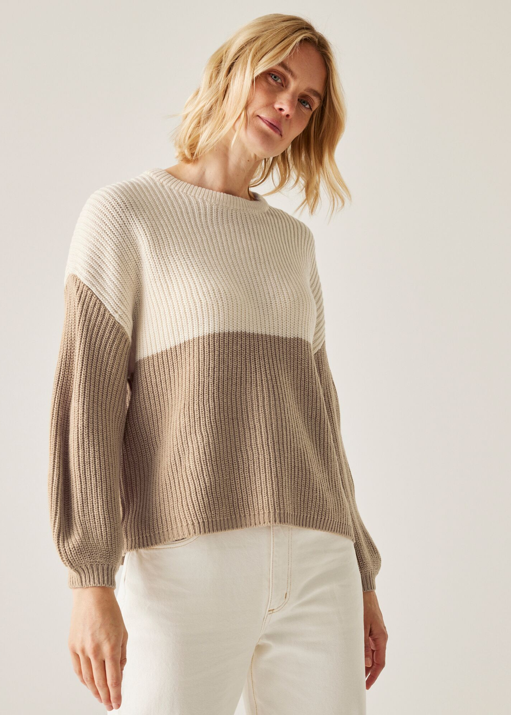 Regatta Light Vanilla/Barleycorn Kamaria Sweatshirt - Size 14 Image 1