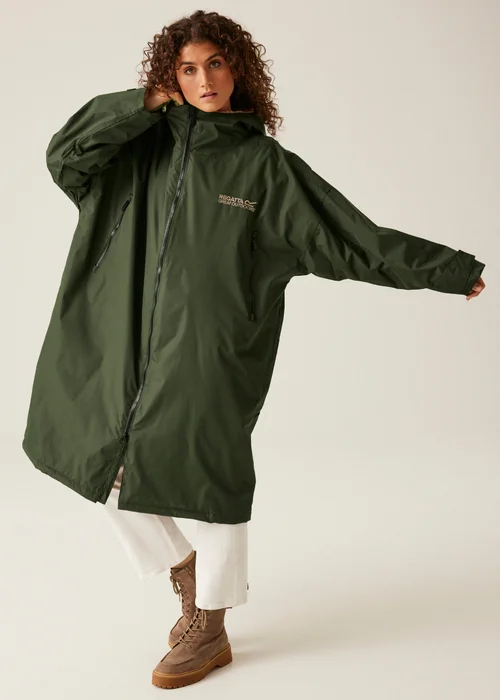 Regatta Dark Khaki Adult Waterproof Robe with Hydrafort Technology - L/XL Image 1