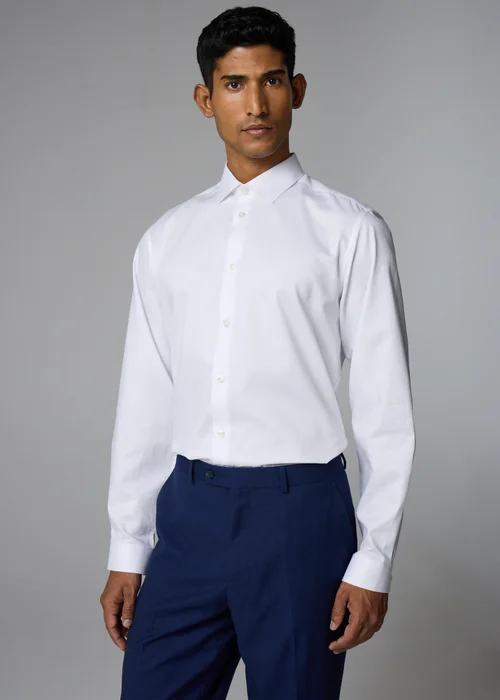 Taylor & Wright White Herringbone Regular Fit Shirt - Small Image 1