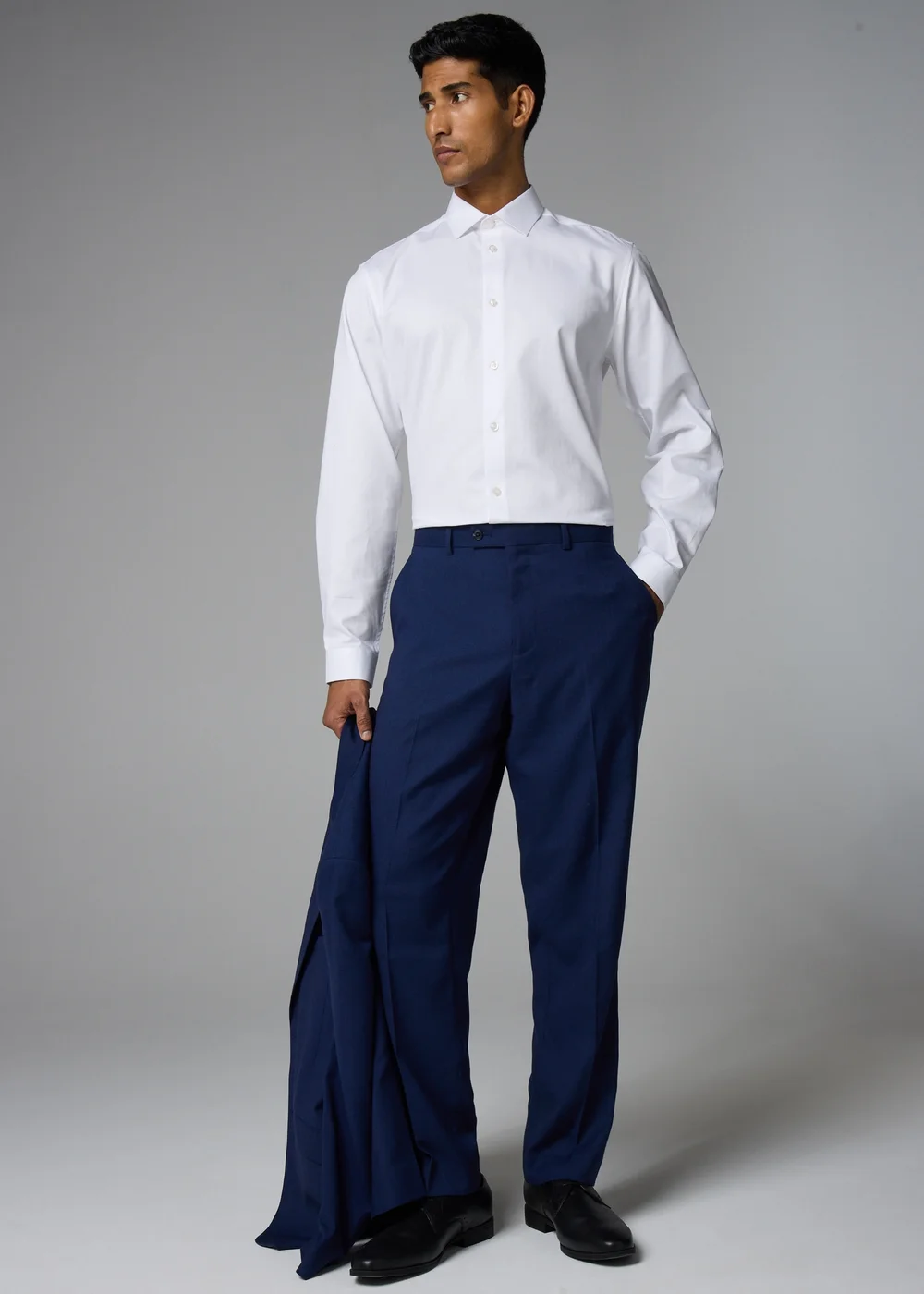 Taylor & Wright White Herringbone Regular Fit Shirt - Small Image 2