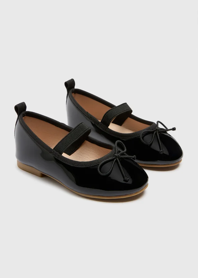 Girls Black Bow Ballet Pumps (Younger 4-11)
