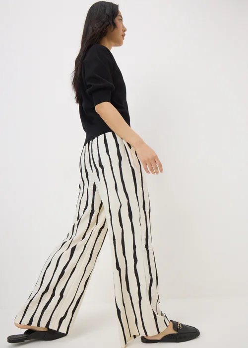 Et Vous Cream Stripe Co Ord Trousers - Size 26 31 leg Image 2