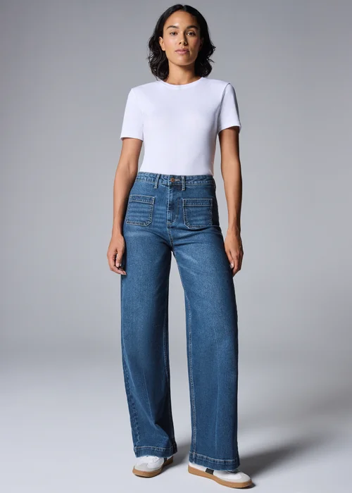 Dark Wash Pocket Front Jeans - Size 08 29 leg Image 1