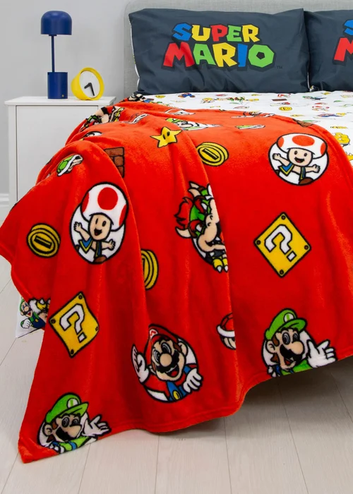 Nintendo Red Here We Go Fleece Throw - One Size Image 2