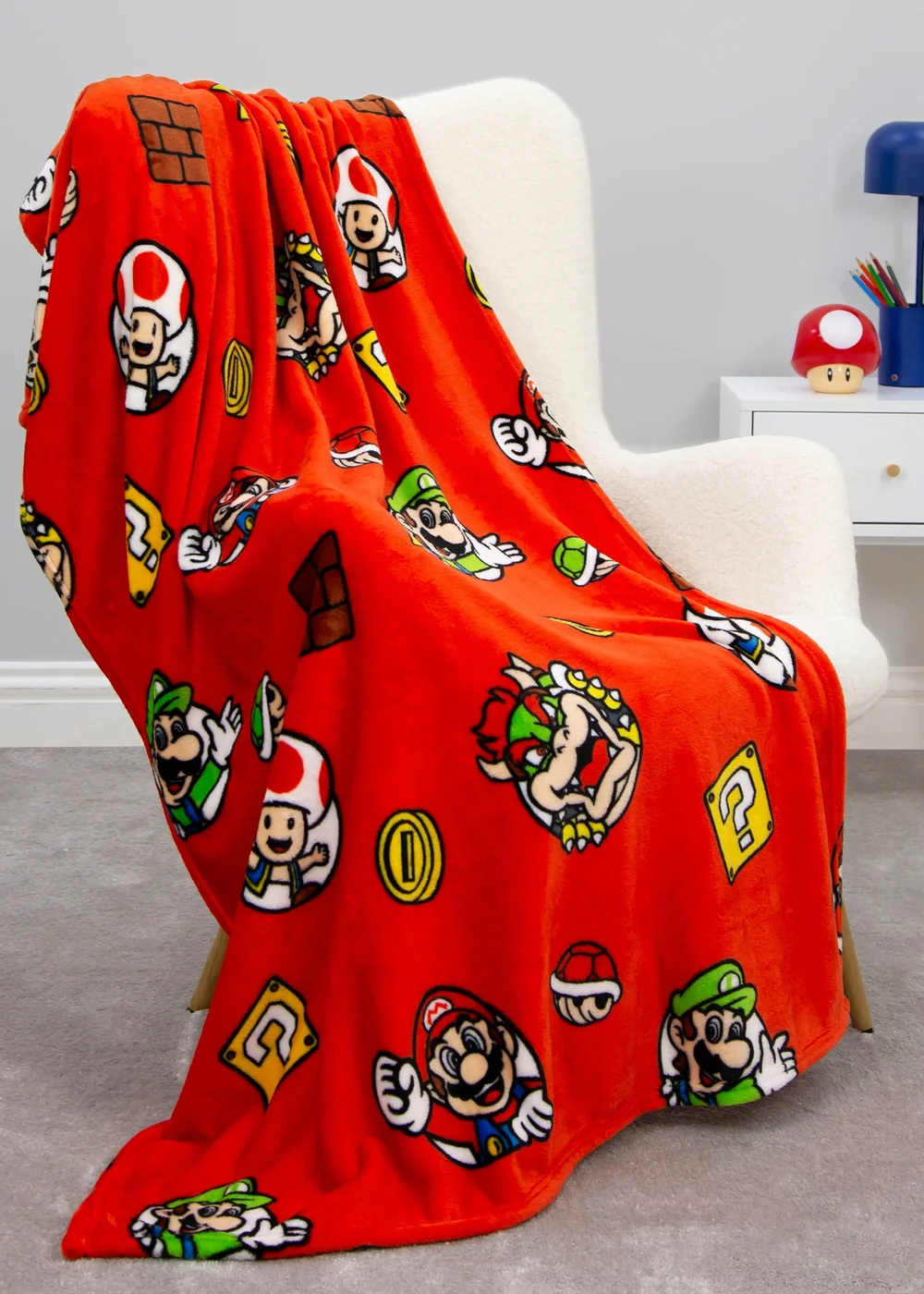 Nintendo Red Here We Go Fleece Throw - One Size Image 1