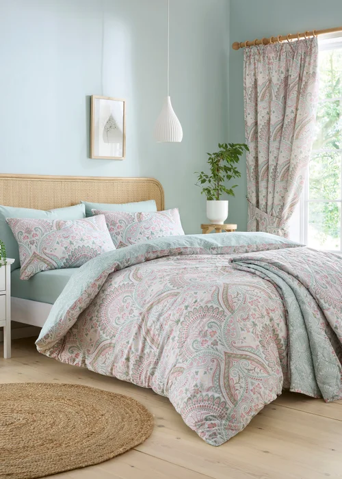 Dreams & Drapes Design Palais Reversible Green Duvet Cover Set - Single Image 4