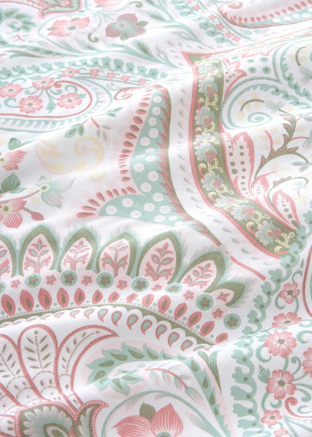 Dreams & Drapes Design Palais Reversible Green Duvet Cover Set - Single Image 3